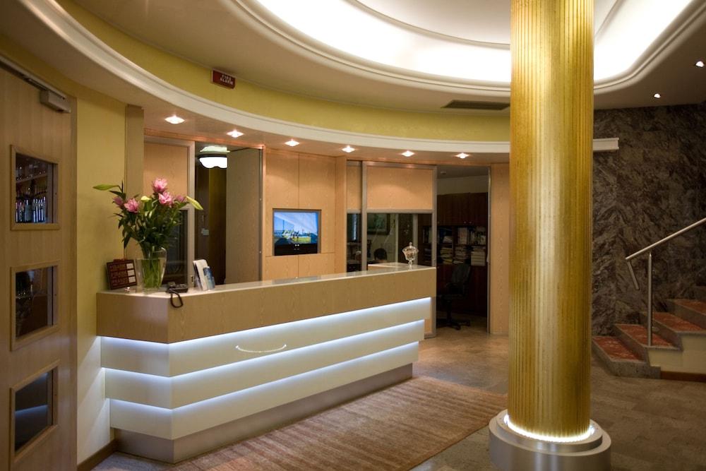 Hotel Rivamare