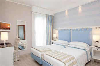 Rivamare Hotel 4*